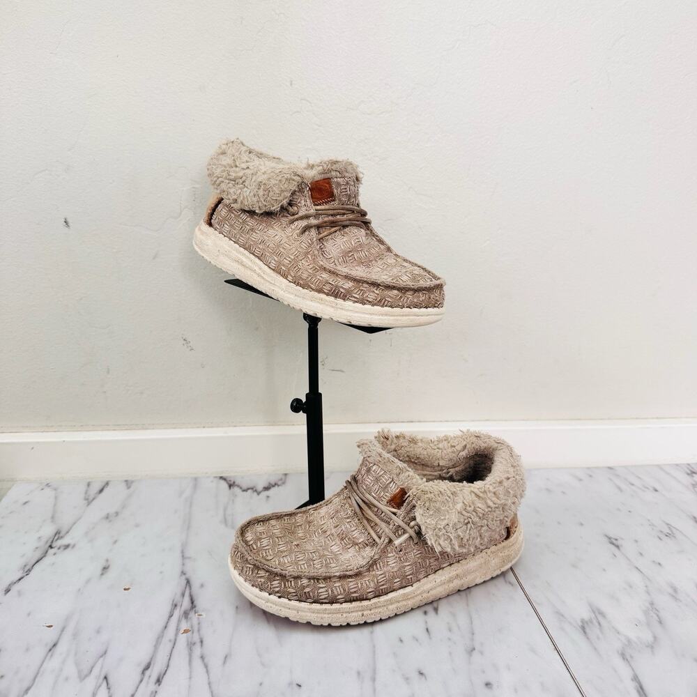 Hey Dude Wendy Fold Youth Boot Beige Girls Size 12